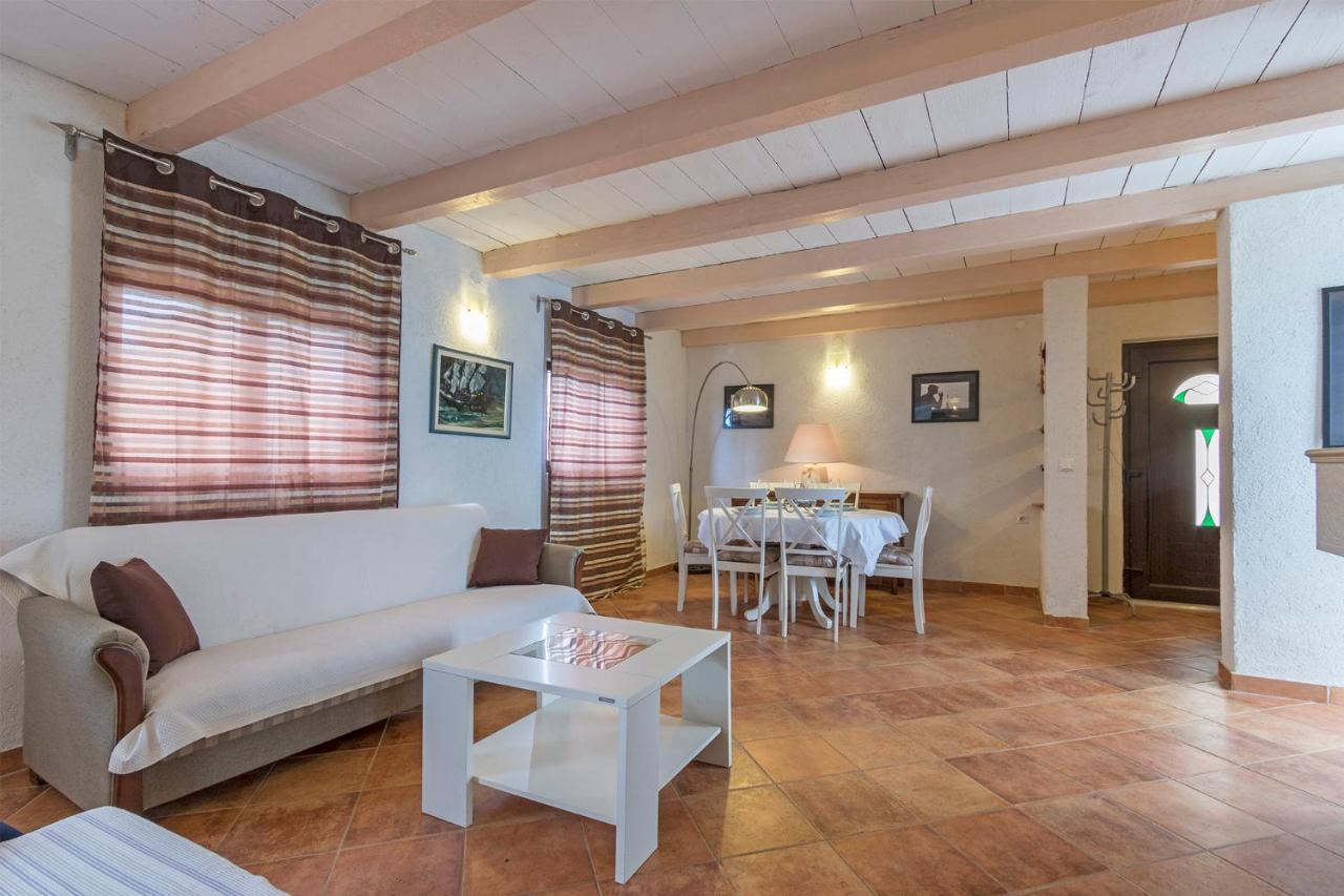Villa Karina Tar Тар Экстерьер фото